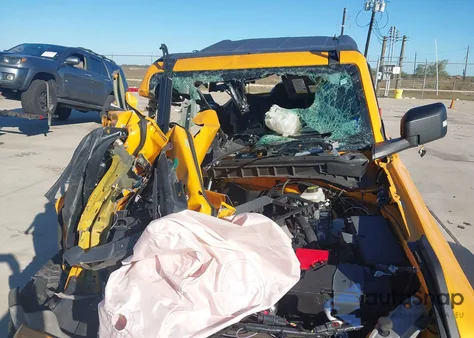 2022 Ford Bronco Wildtrak z USA, uszkodzony, nr VIN 1FMEE5DP2NLB30150